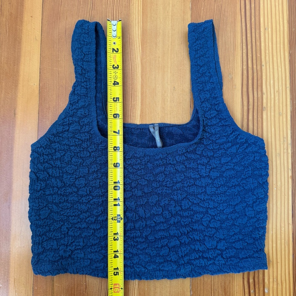 ANTHROPOLOGIE The Hannah Navy Blue Bubble Textured Women's Crop Tank NWOT sz S - Picture 5 of 7